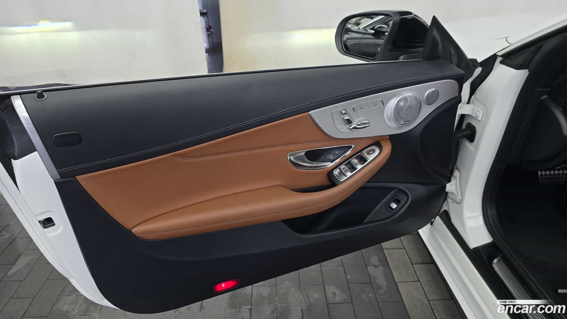 C-Class Mercedes-Benz 2019.11-INNER-034