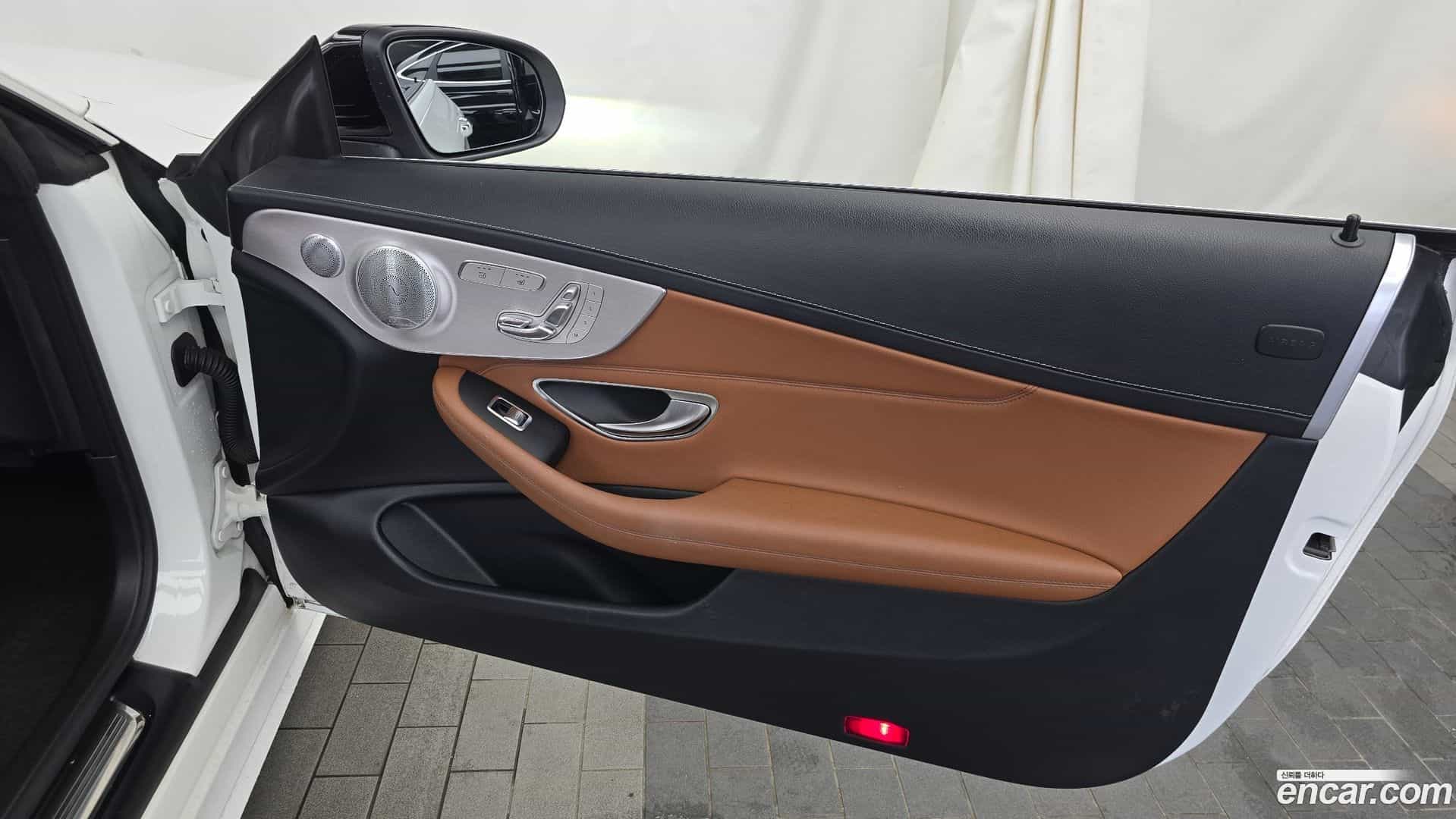 C-Class Mercedes-Benz 2019.11-INNER-035