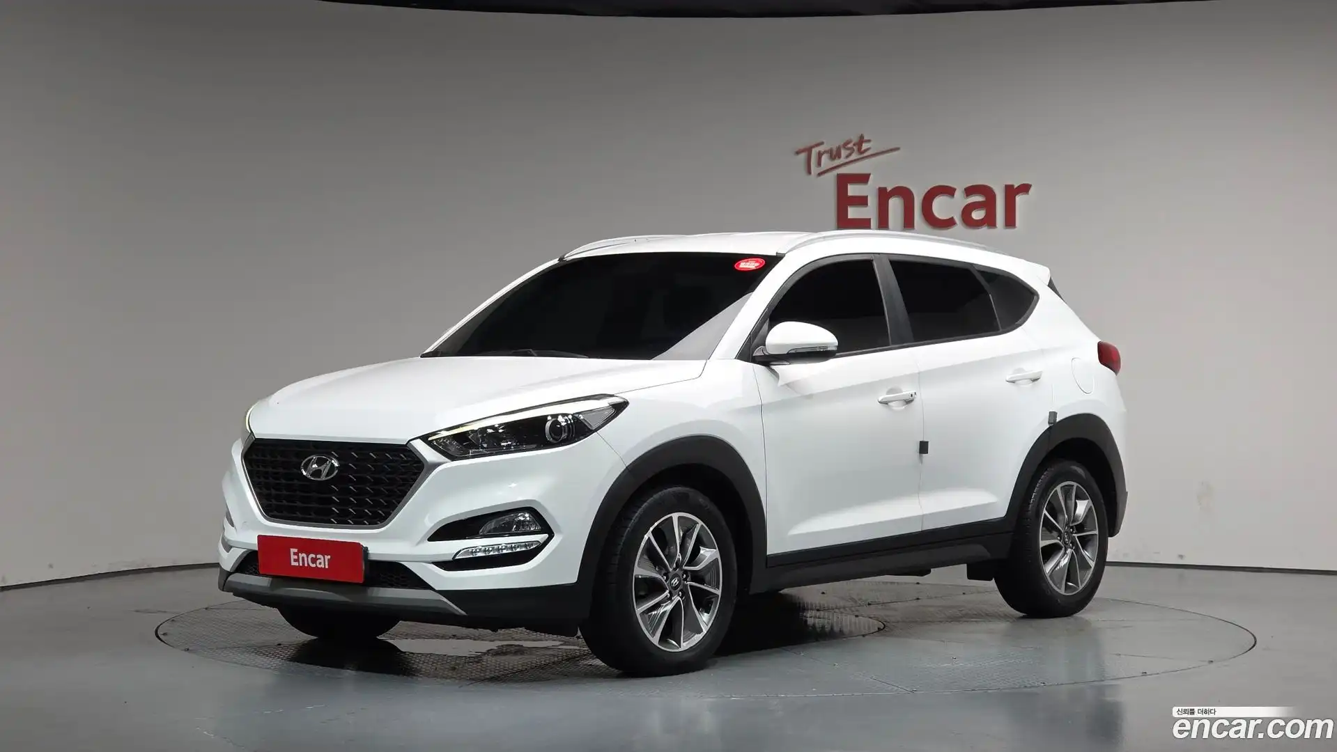 Tucson Hyundai 2017.9-OUTER-001