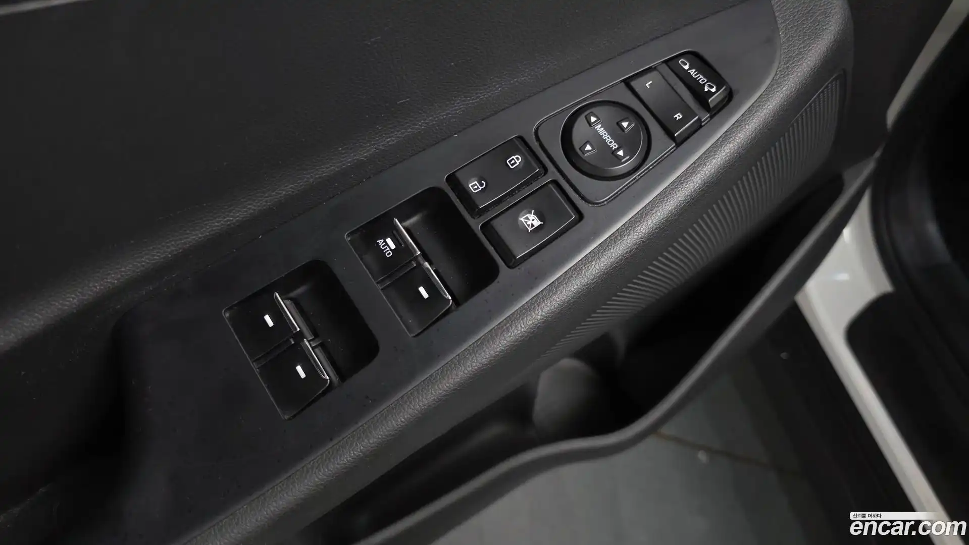Tucson Hyundai 2017.9-OPTION-042