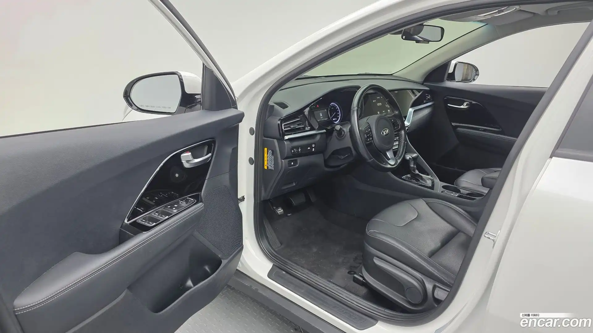 Niro Kia 2020.4-INNER-010