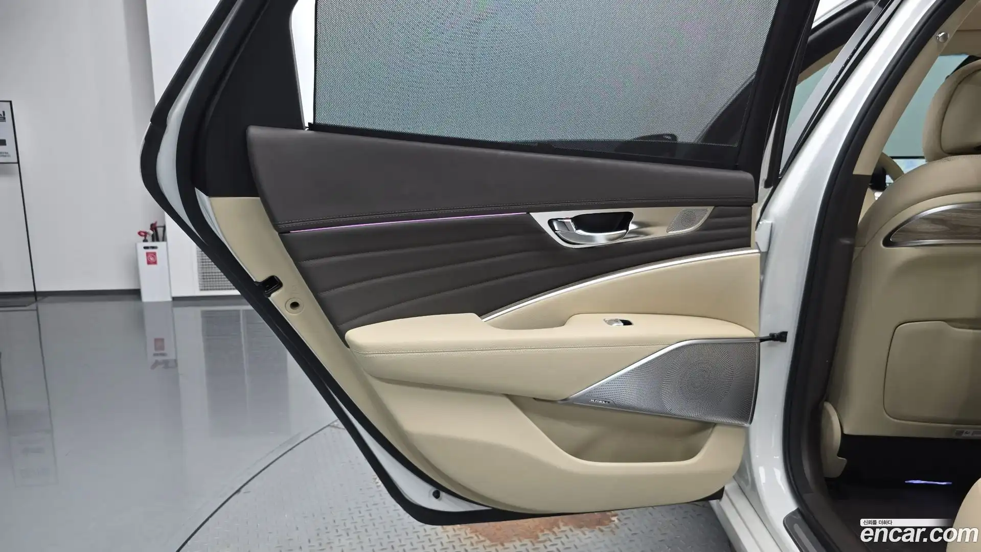 K9 Kia 2022.3-INNER-035