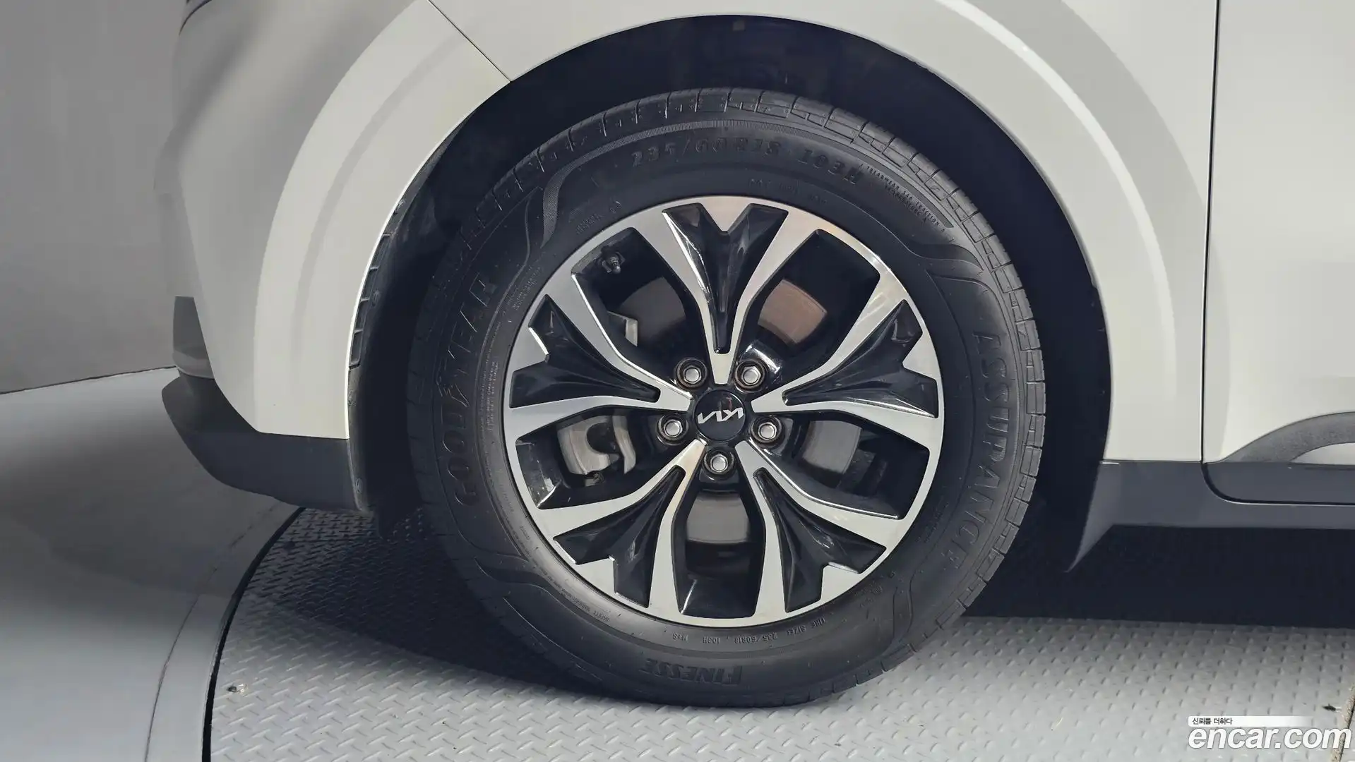 Canival Kia 2023.10-OUTER-005