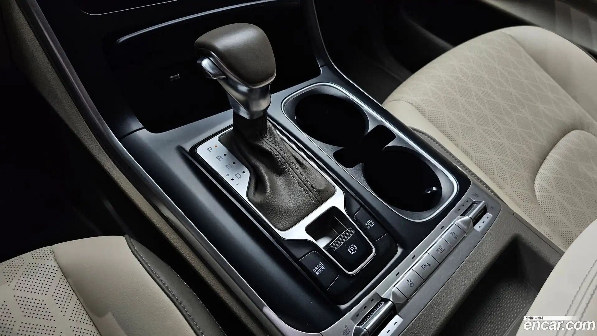 Canival Kia 2023.10-INNER-009