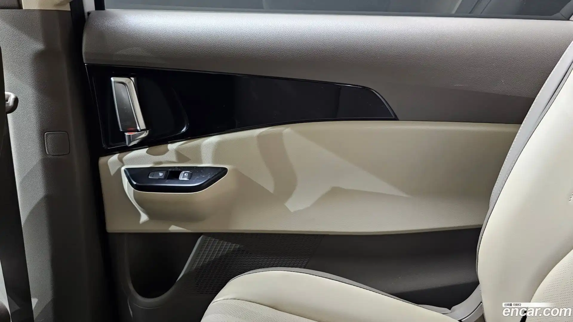Canival Kia 2023.10-INNER-035