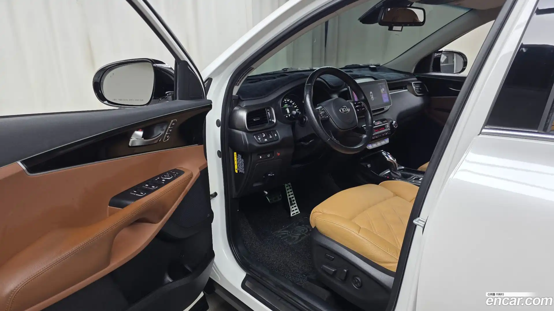 Sorento Kia 2018.2-INNER-010
