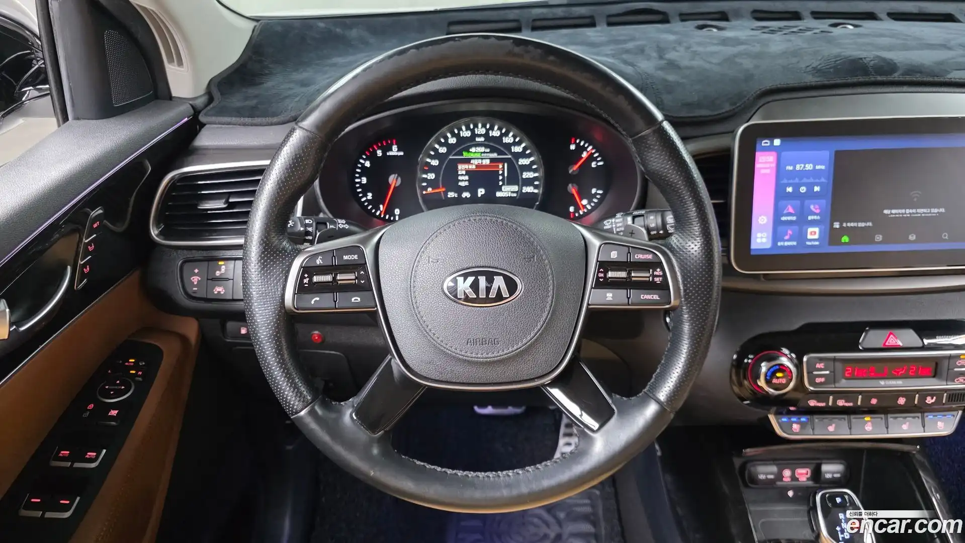 Sorento Kia 2018.2-OPTION-017