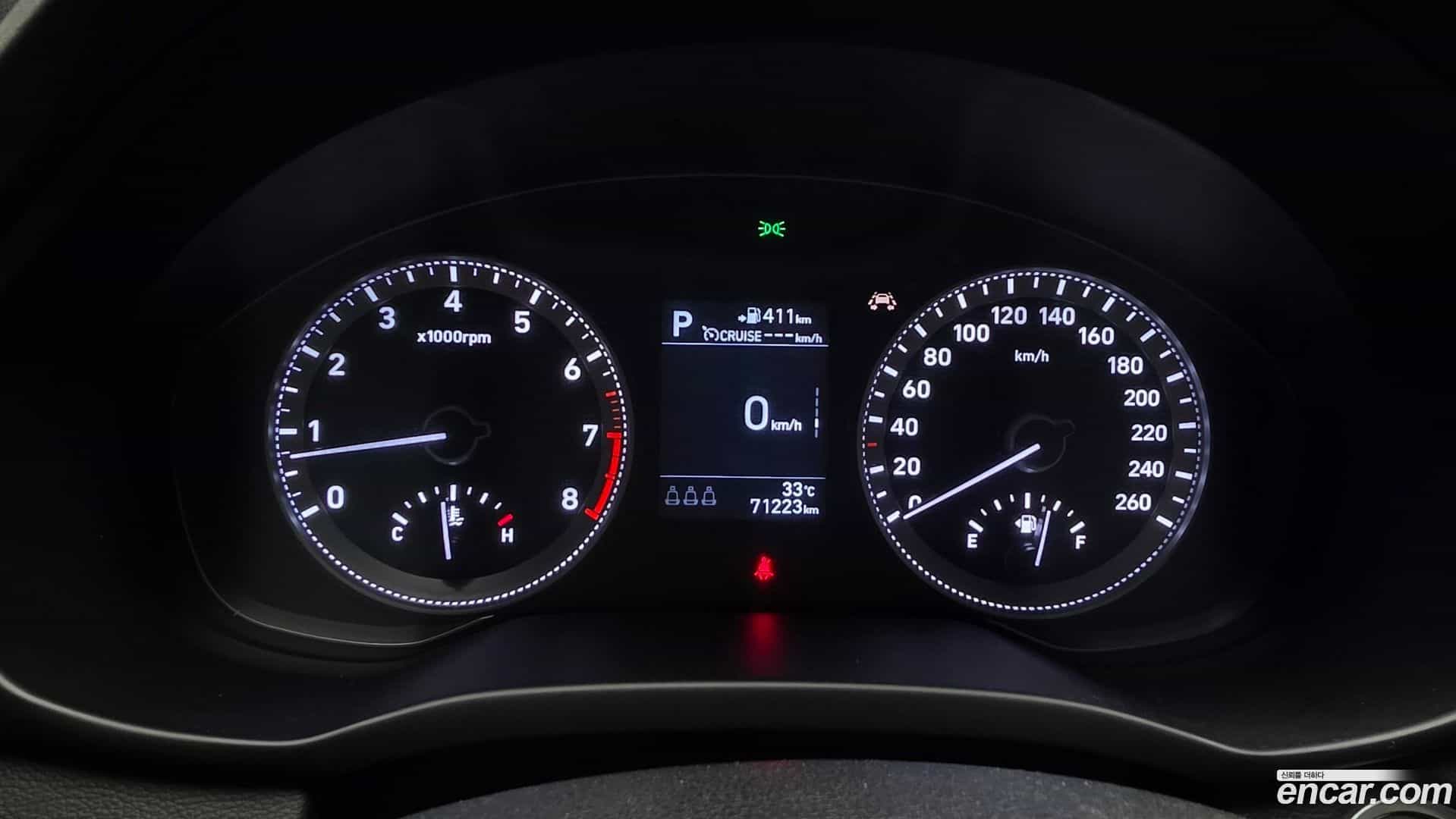 Grandeur Hyundai 2017.0-INNER-008