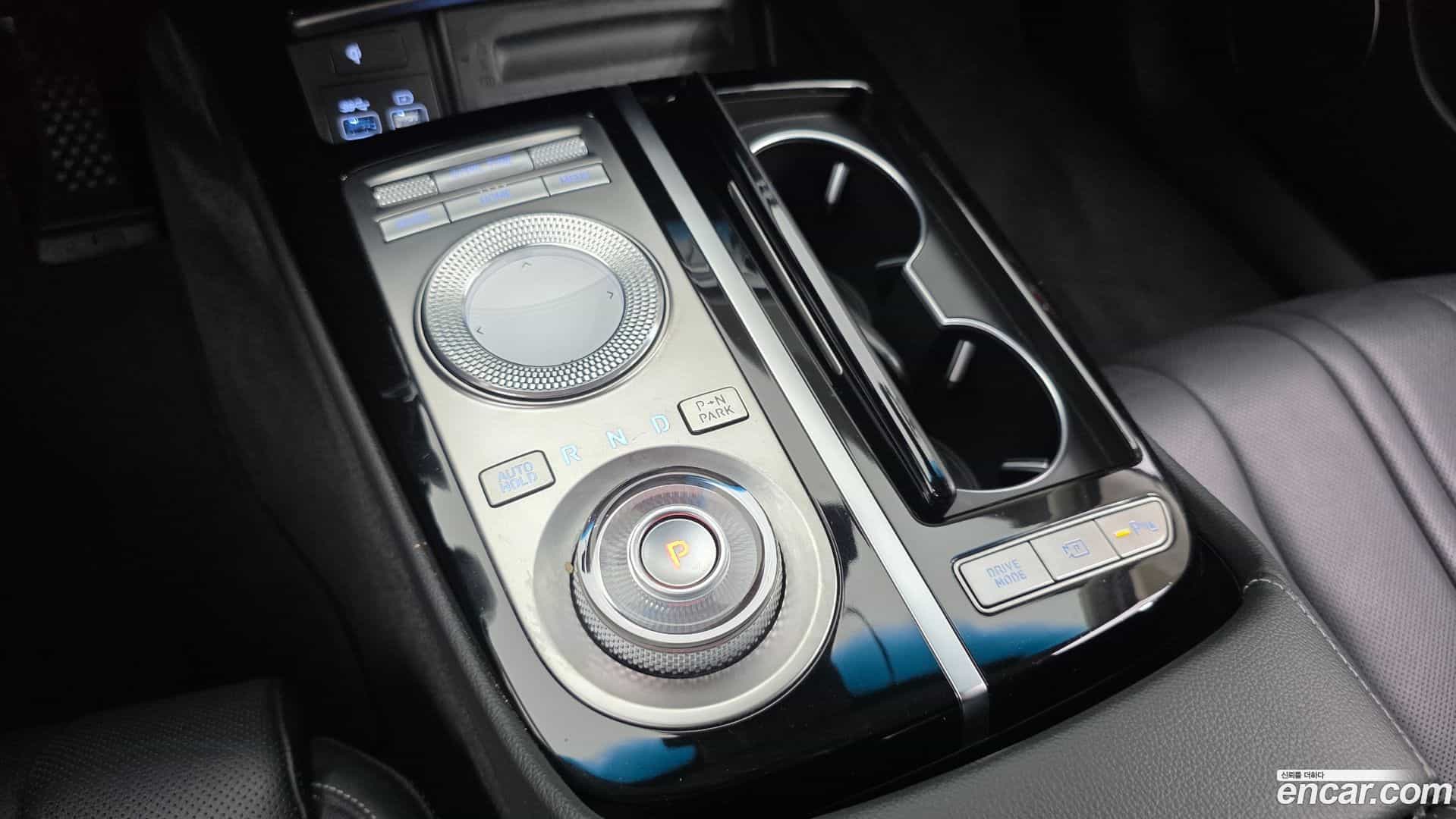 G80 Genesis 2022.0-INNER-009