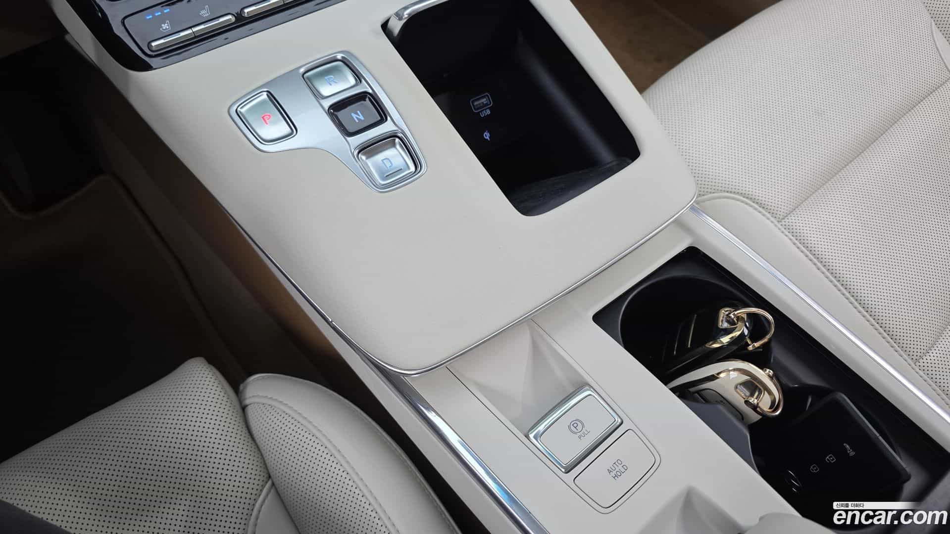 Grandeur Hyundai 2020.2-INNER-009