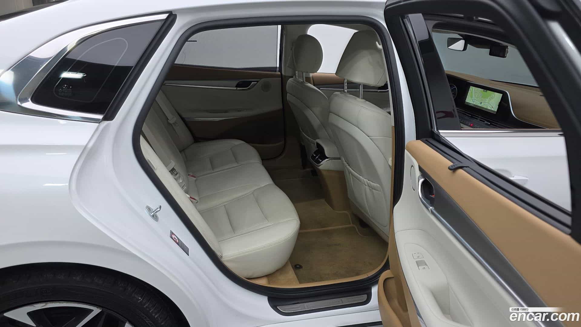 Grandeur Hyundai 2020.2-OPTION-015