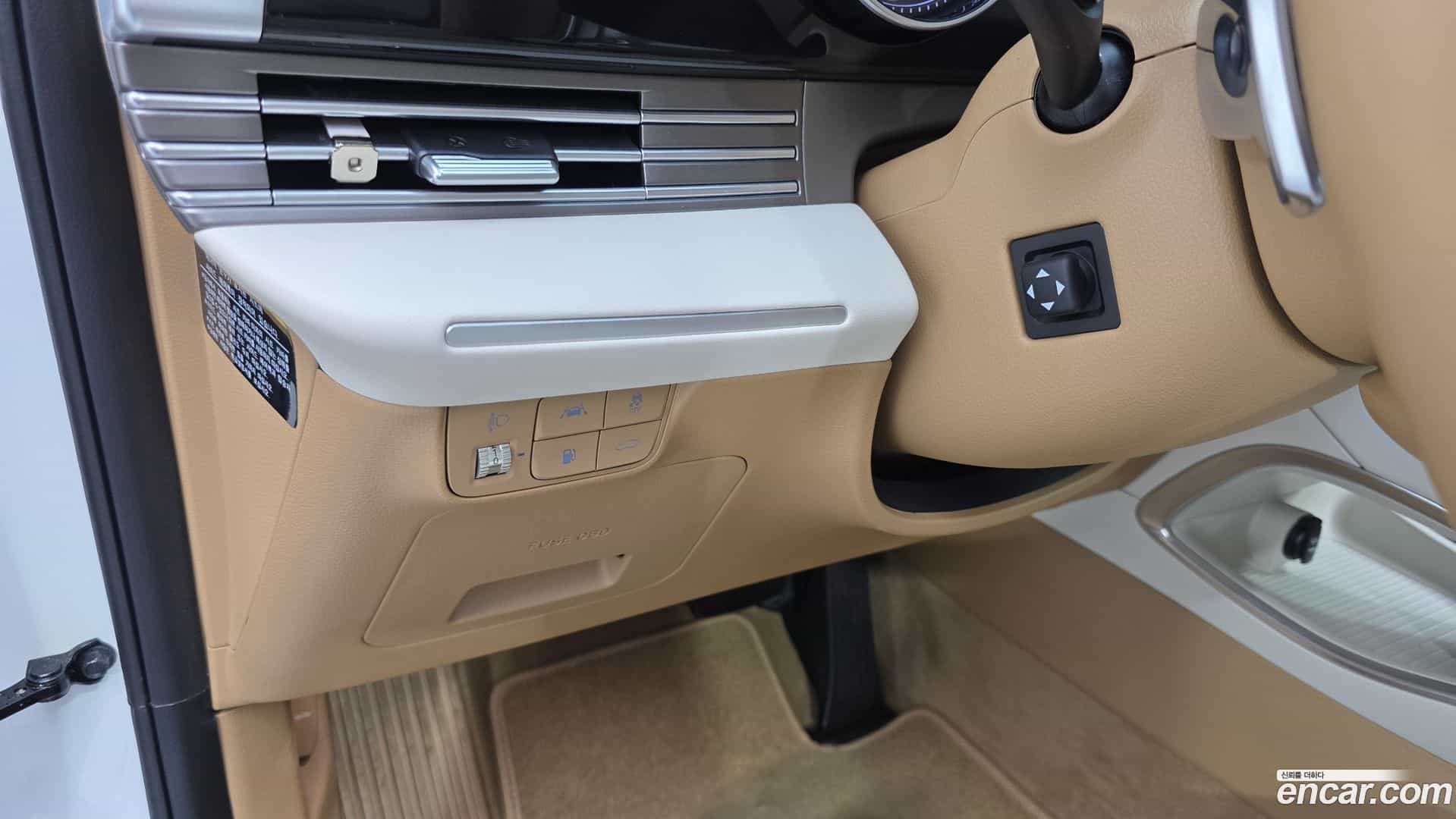 Grandeur Hyundai 2020.2-OPTION-016
