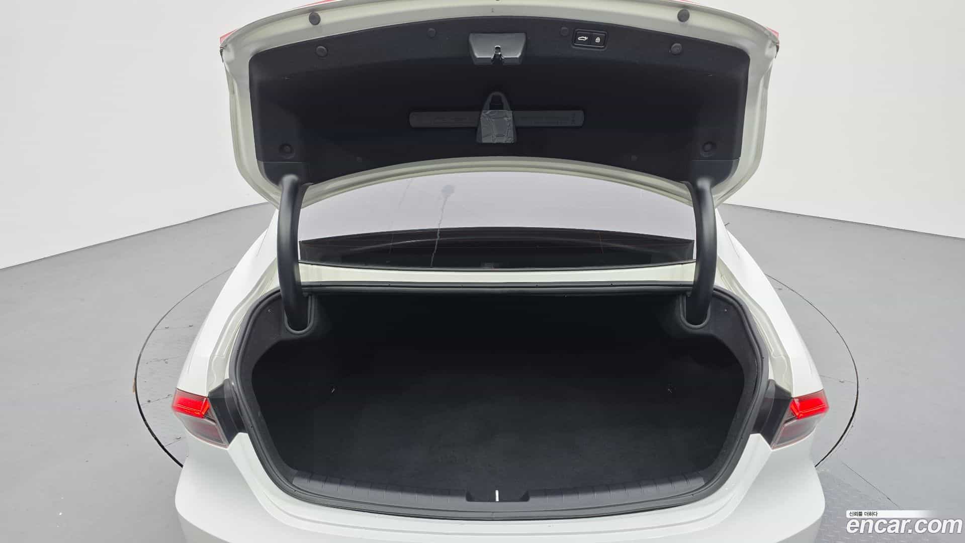 Grandeur Hyundai 2020.2-OPTION-024