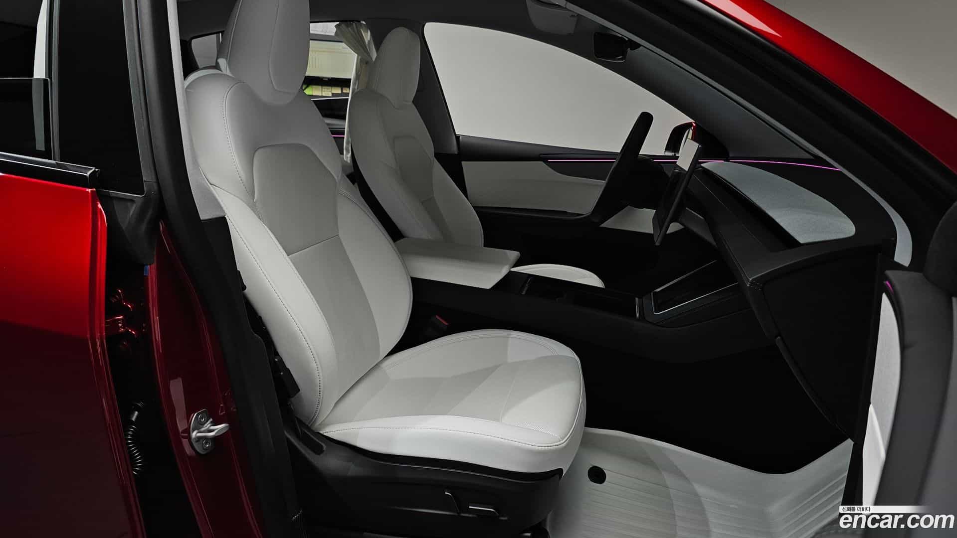 Model Y Tesla 2025.11-OPTION-016
