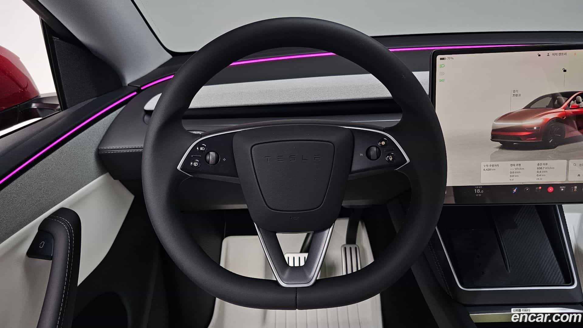 Model Y Tesla 2025.11-OPTION-017