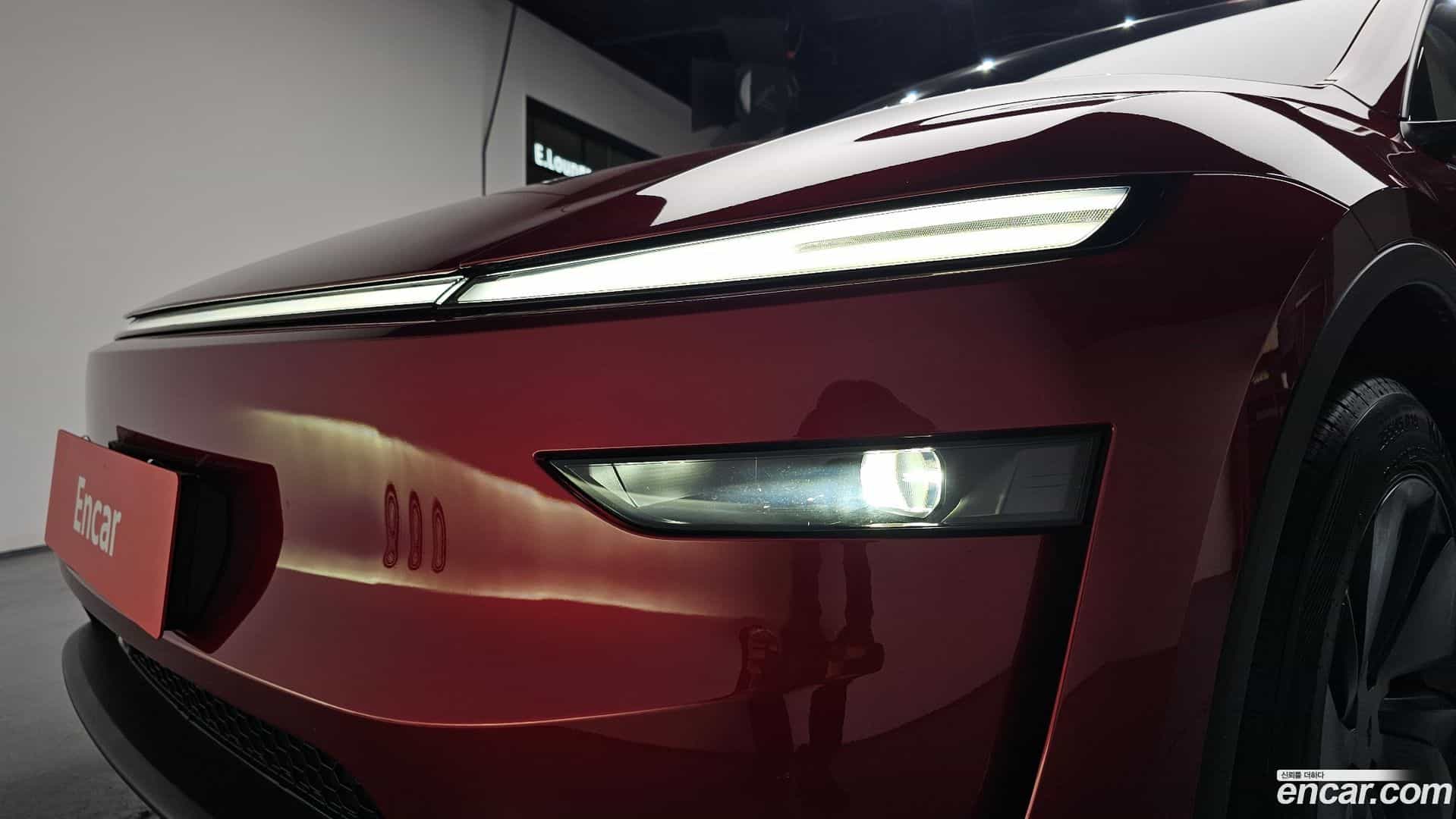 Model Y Tesla 2025.11-OUTER-032