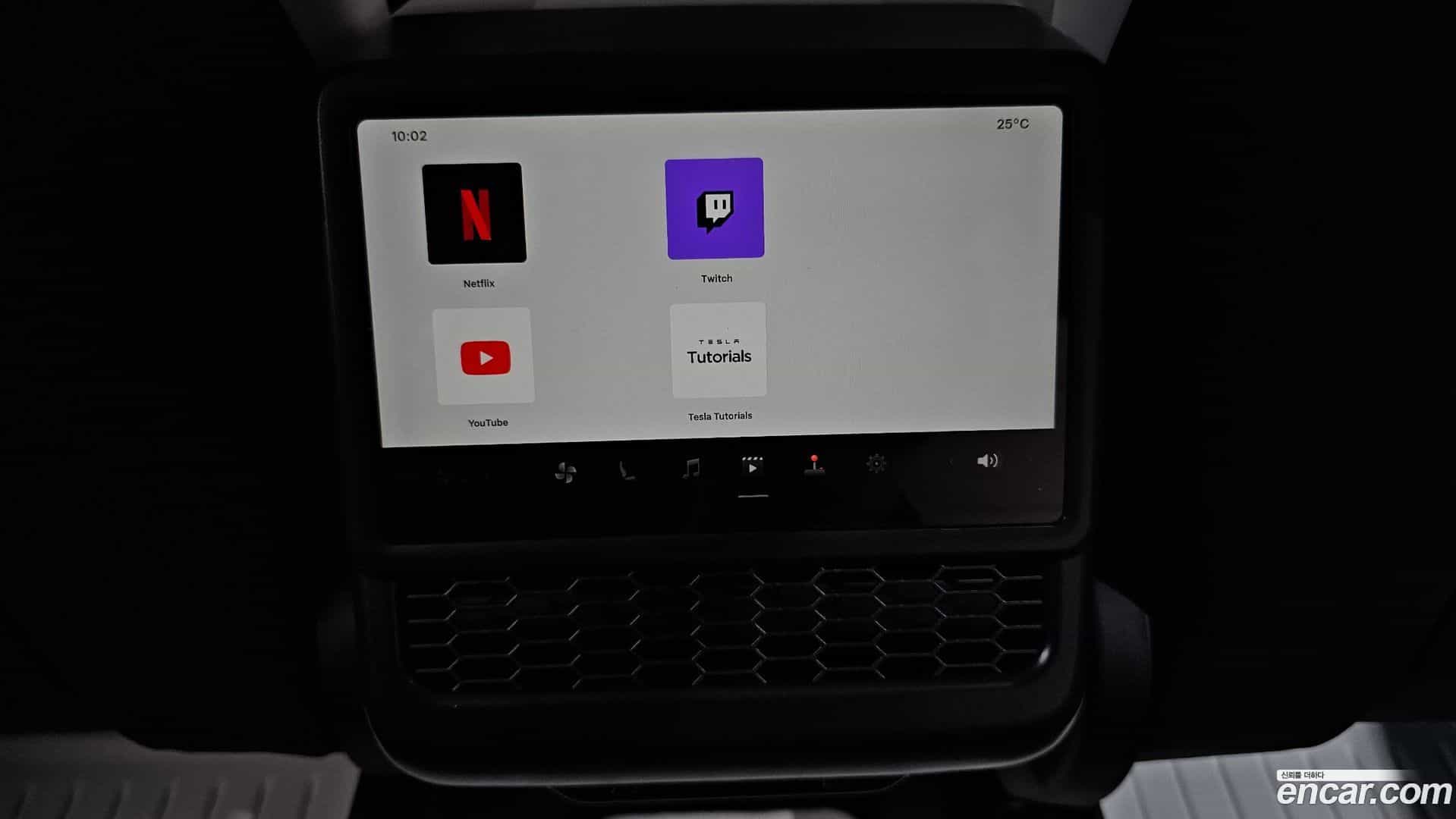 Model Y Tesla 2025.11-OPTION-045