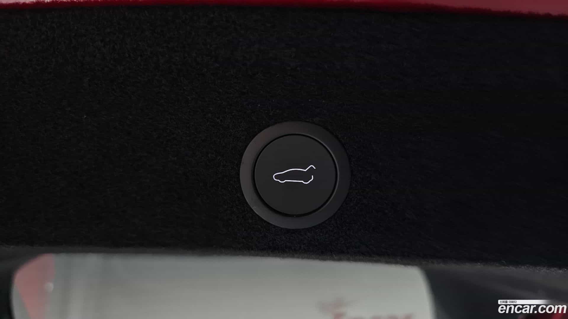 Model Y Tesla 2025.11-OPTION-047