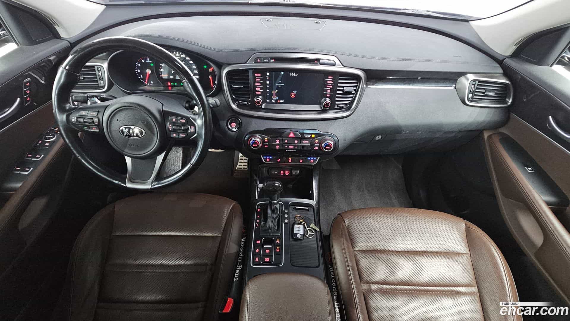 Sorento Kia 2017.6-INNER-007