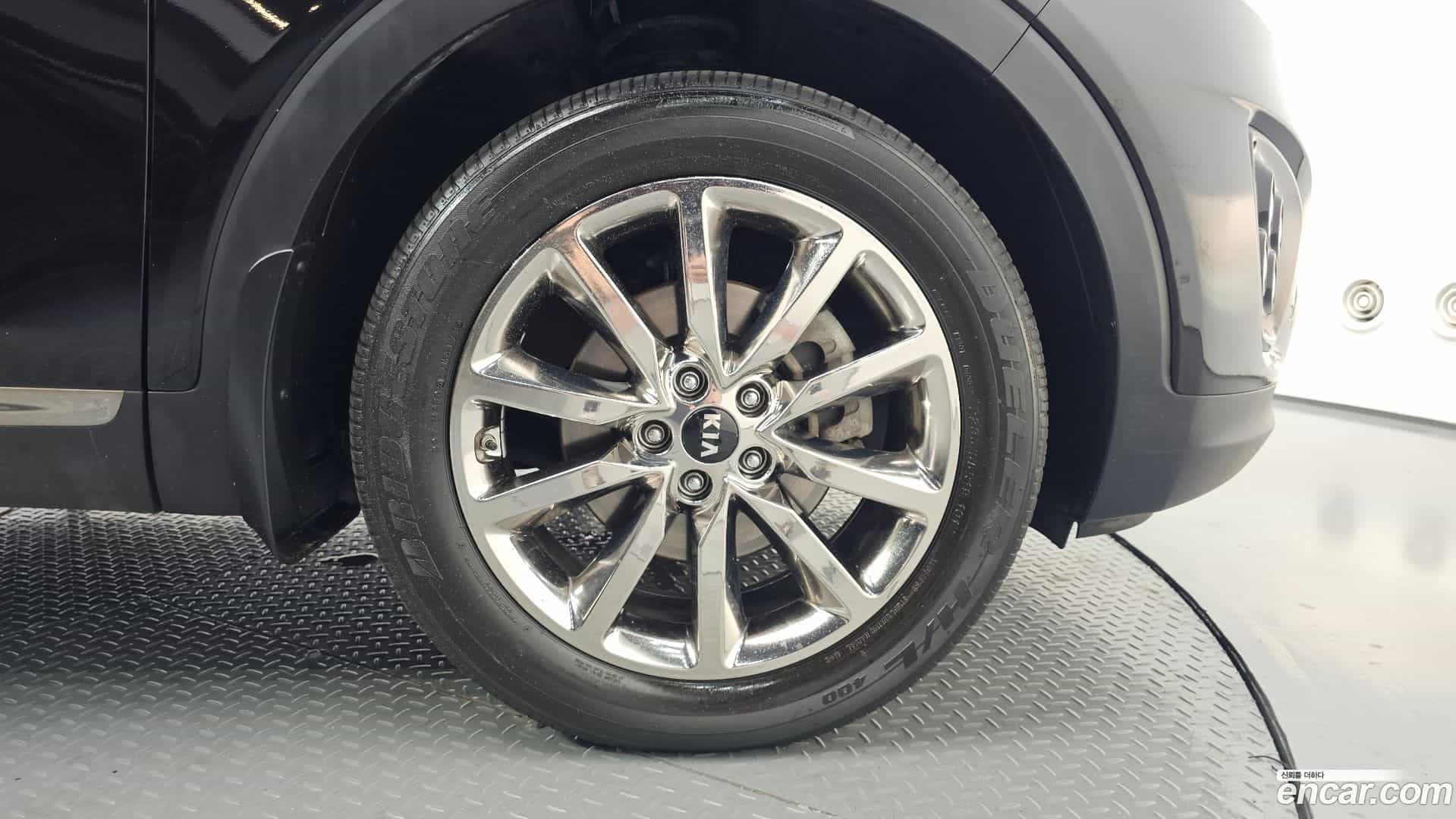 Sorento Kia 2017.6-OUTER-031