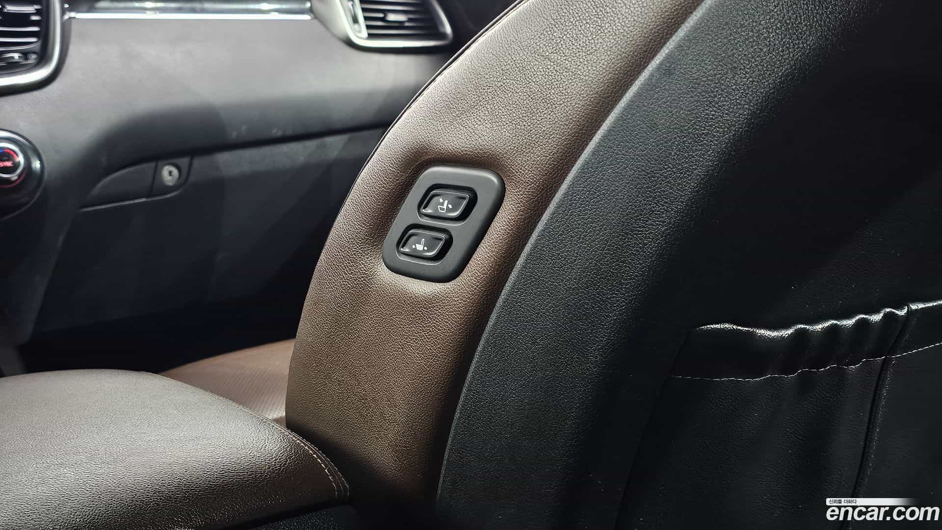 Sorento Kia 2017.6-OPTION-041