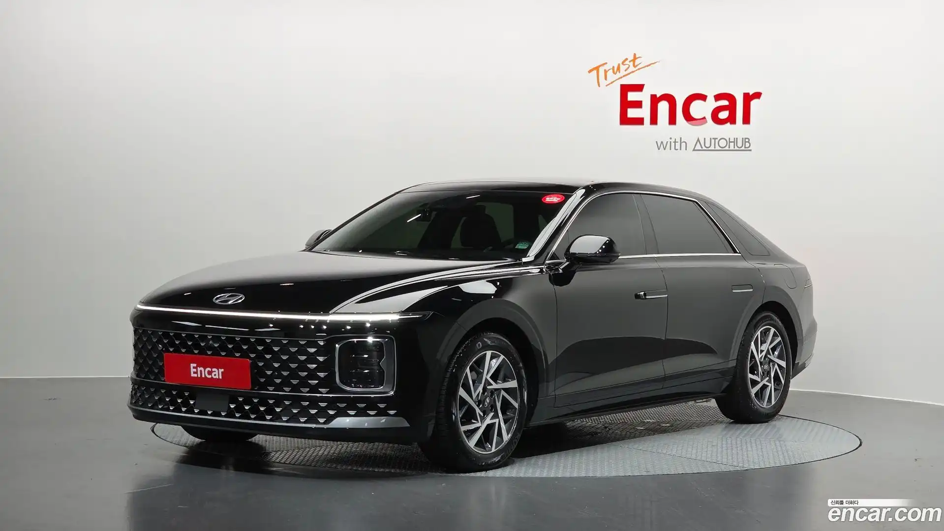 Grandeur Hyundai 2023.2-OUTER-001