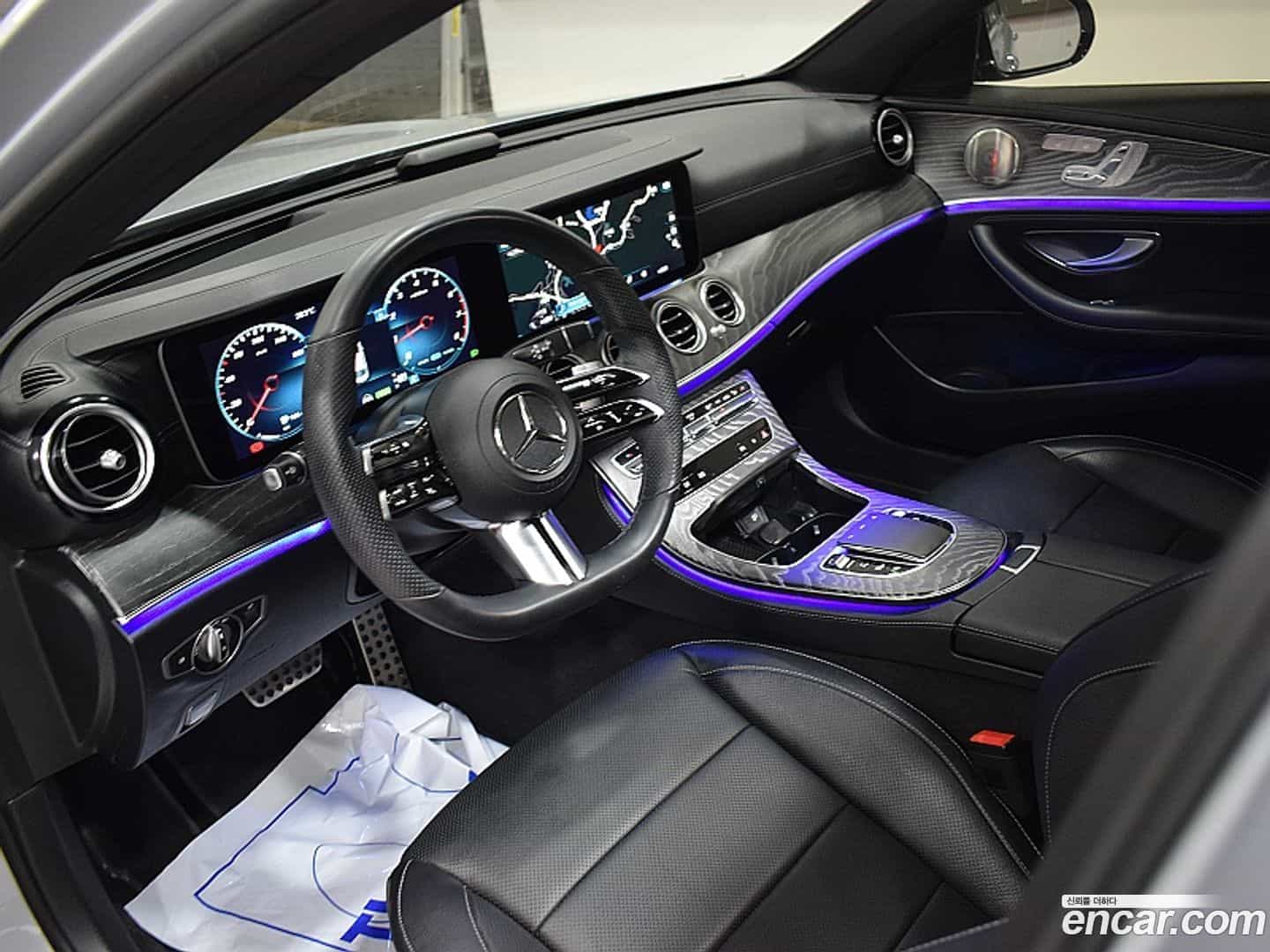 E-Class Mercedes-Benz 2022.5-INNER-009
