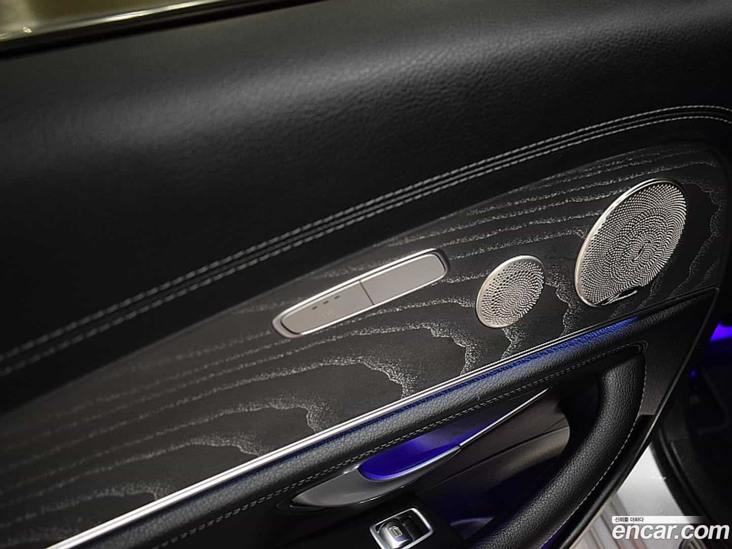 E-Class Mercedes-Benz 2022.5-OPTION-015