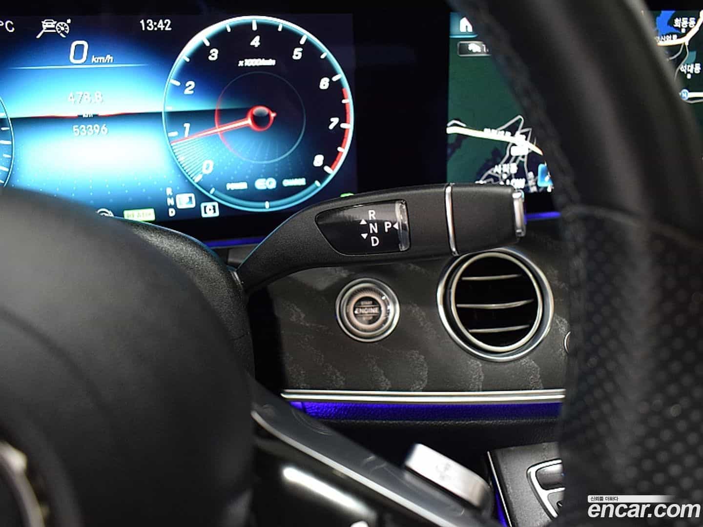 E-Class Mercedes-Benz 2022.5-OPTION-016