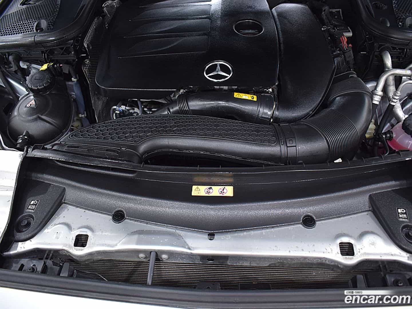 E-Class Mercedes-Benz 2022.5-OPTION-023