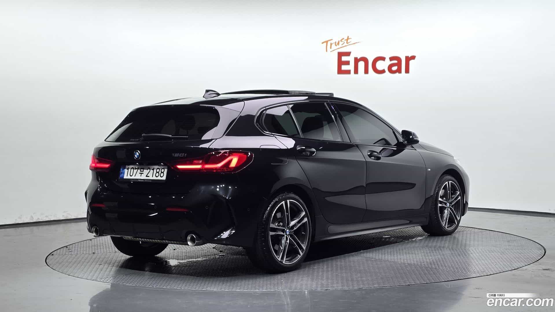 1-Series BMW 2024.4-OUTER-002