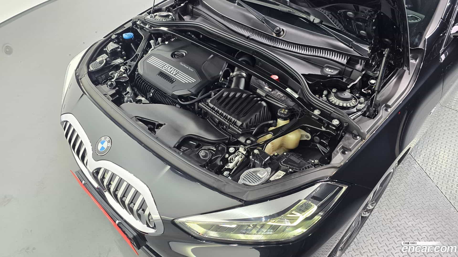 1-Series BMW 2024.4-OUTER-006