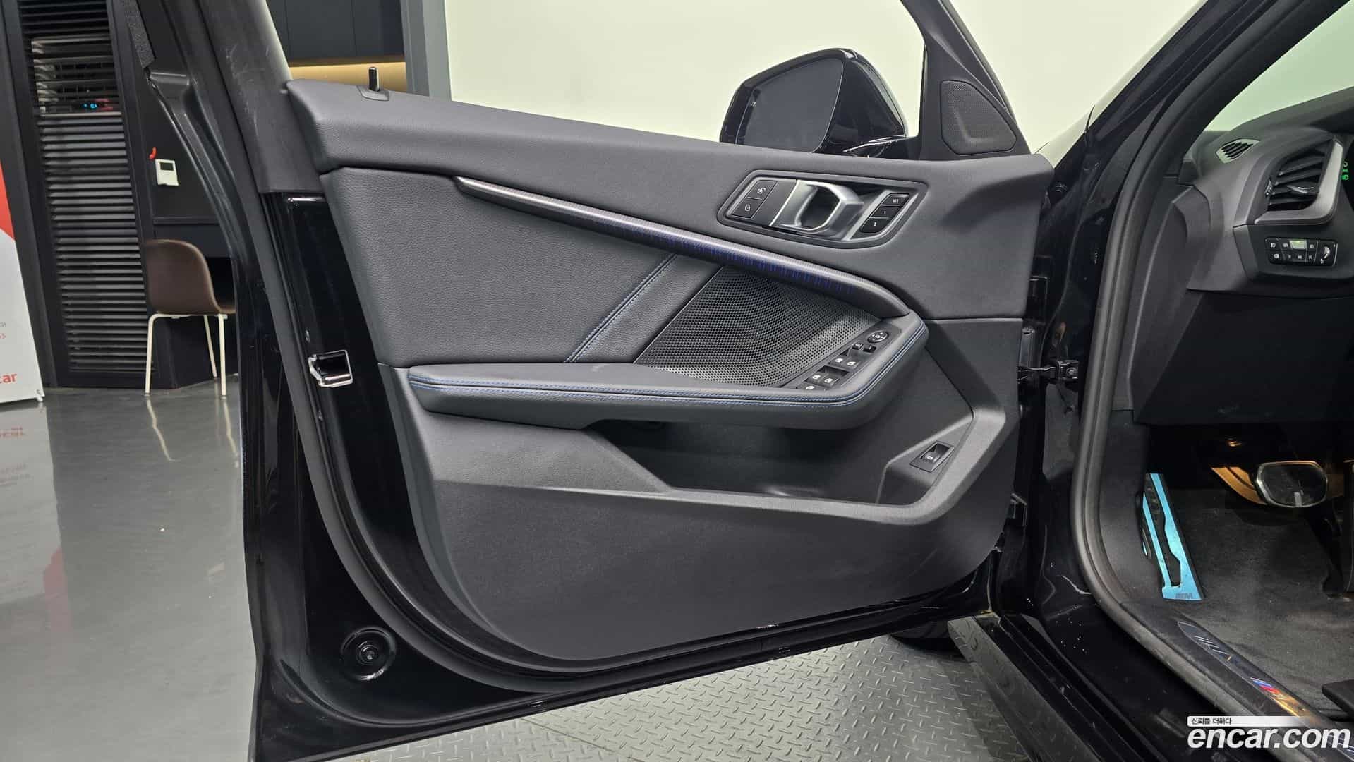 1-Series BMW 2024.4-INNER-034