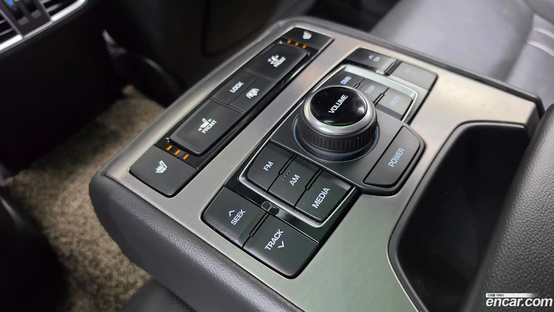 Genesis Hyundai 2016.6-OPTION-041