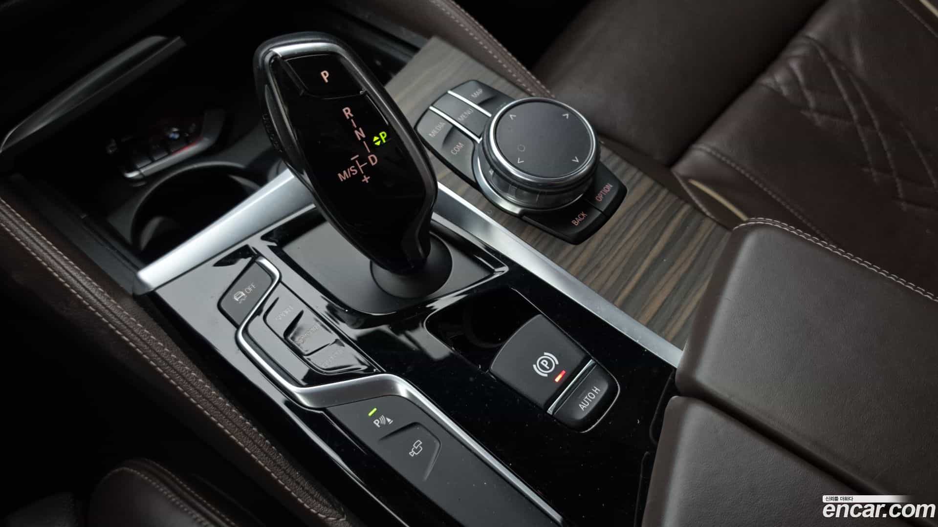 5-Series BMW 2018.1-INNER-009