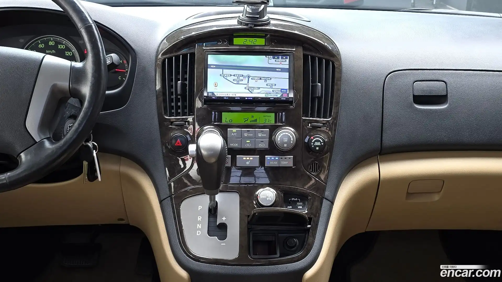 Starex Hyundai 2015.4-OPTION-019