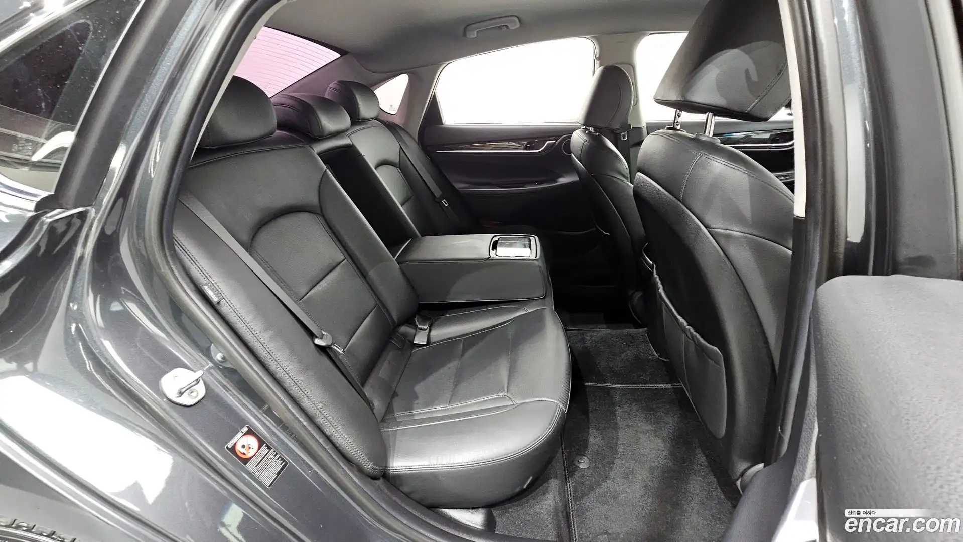 Grandeur Hyundai 2017.11-OPTION-015