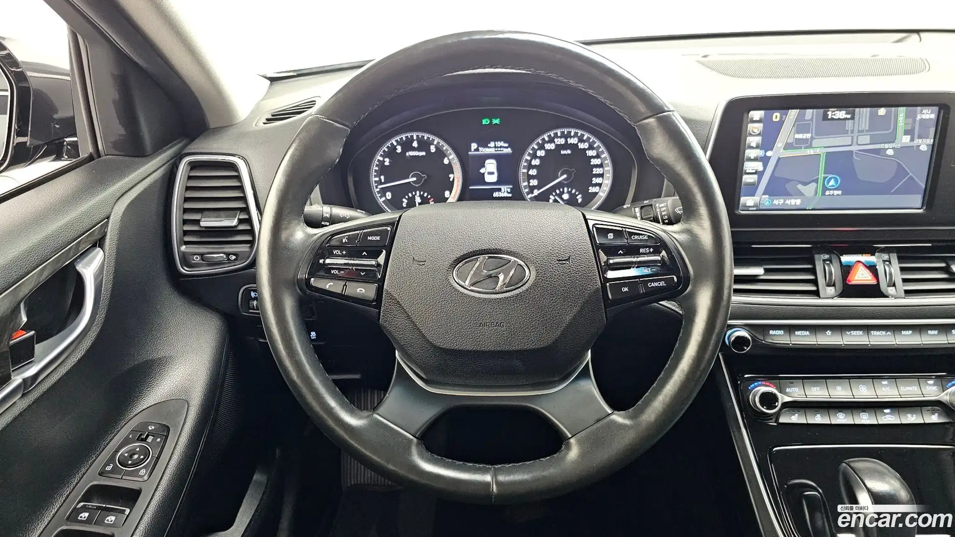 Grandeur Hyundai 2017.11-OPTION-016