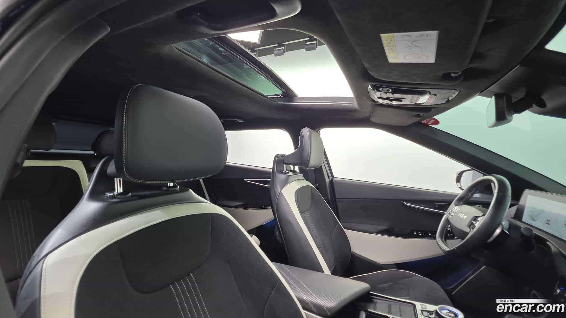 EV6 Kia 2022.10-OPTION-023
