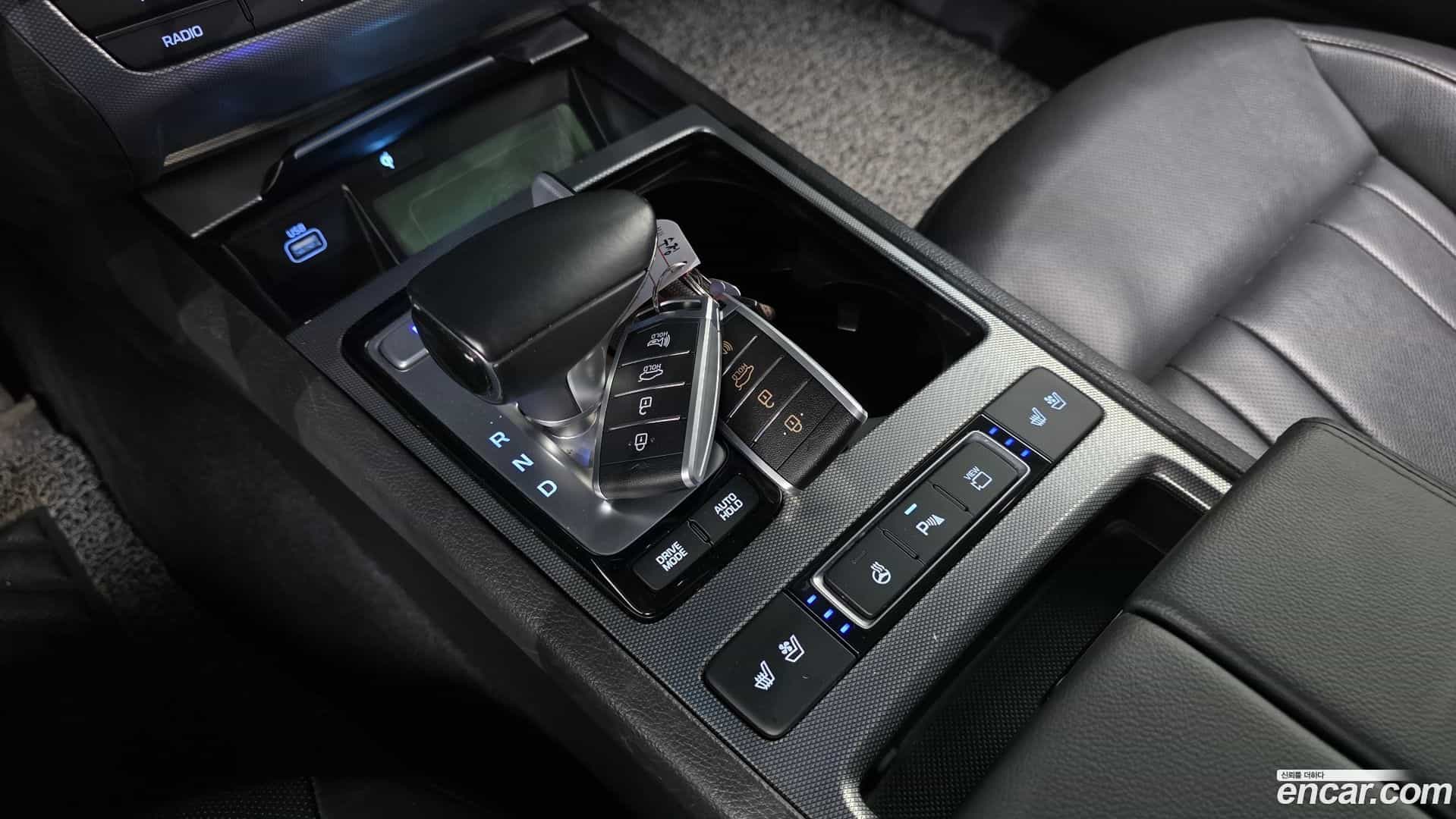 G80 Genesis 2019.10-INNER-009