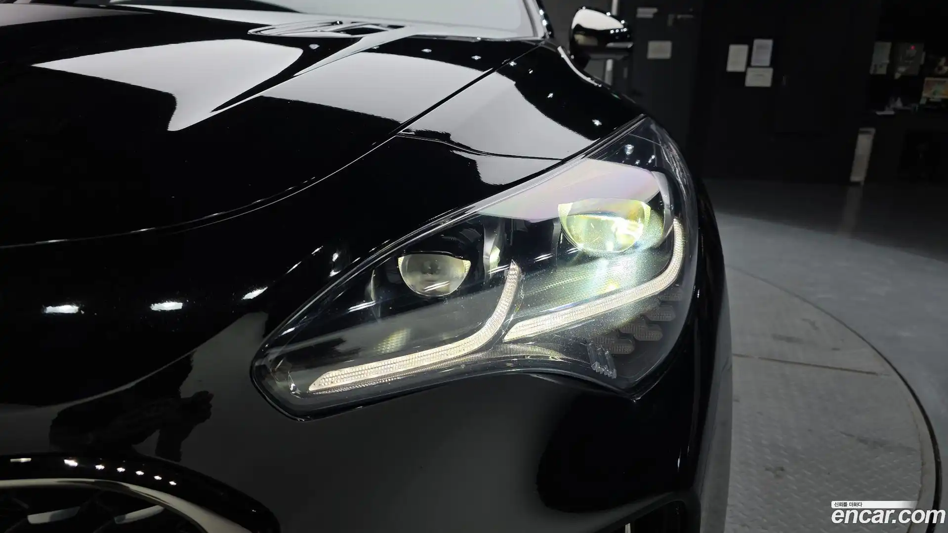 Stinger Kia 2022.3-OUTER-032