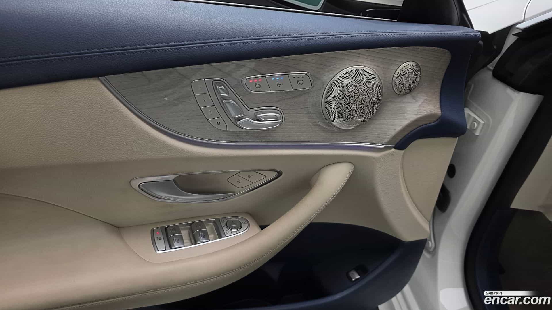 E-Class Mercedes-Benz 2023.11-OPTION-041