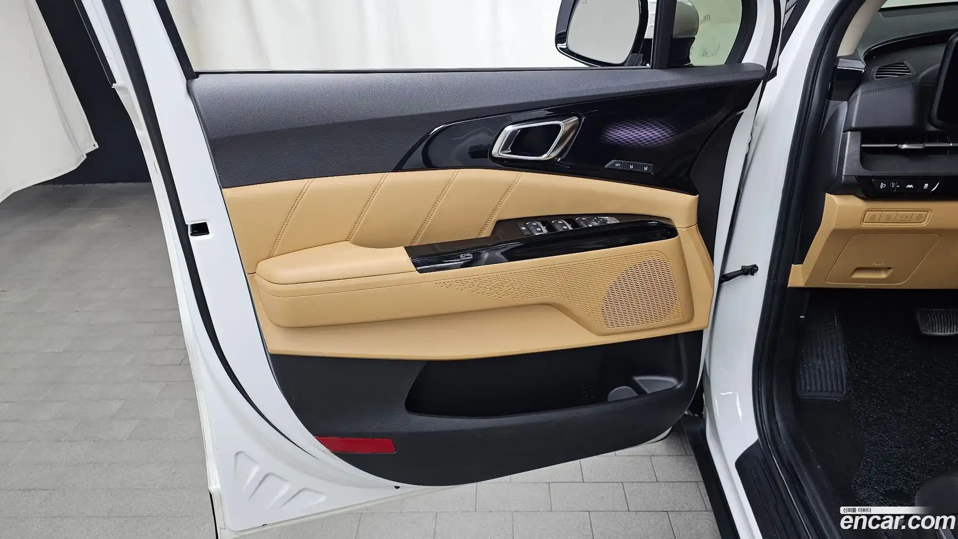 Canival Kia 2021.5-INNER-034