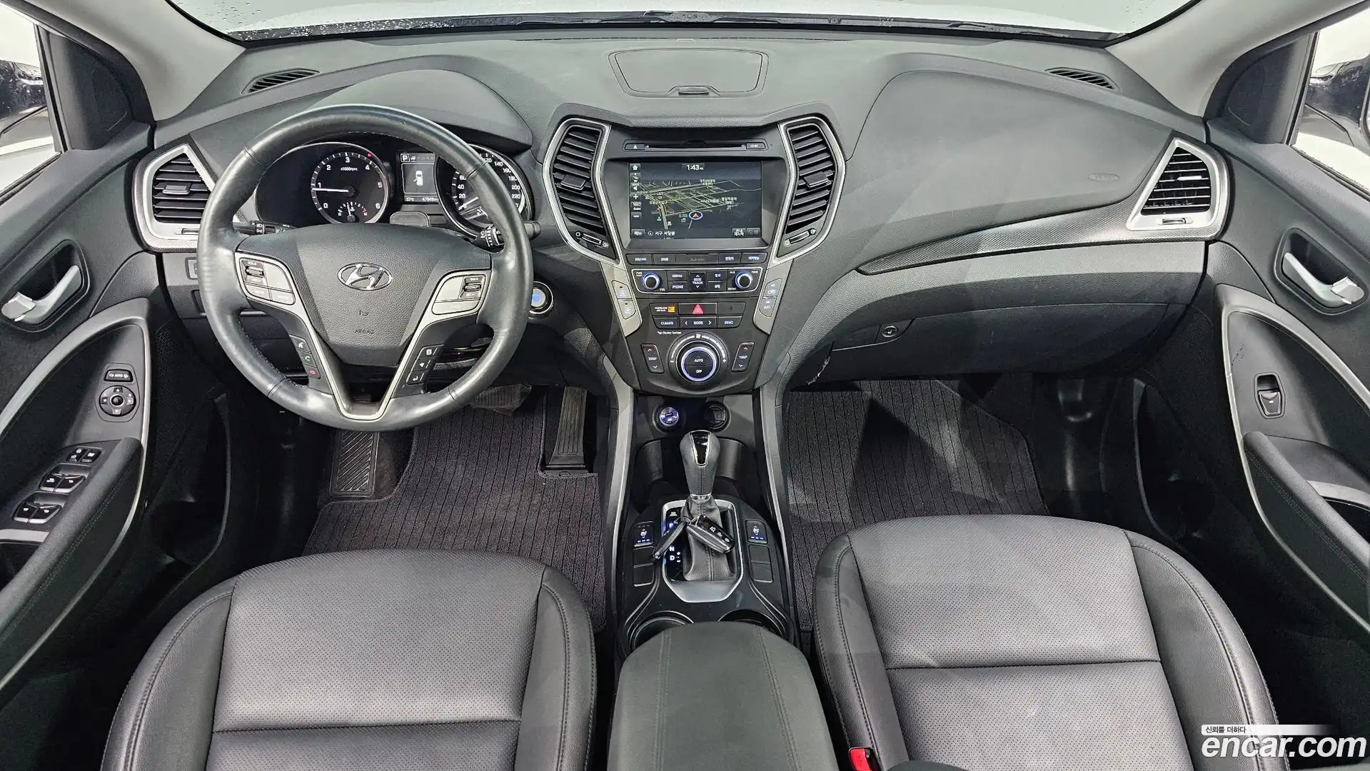 Santafe Hyundai 2017.1-INNER-007