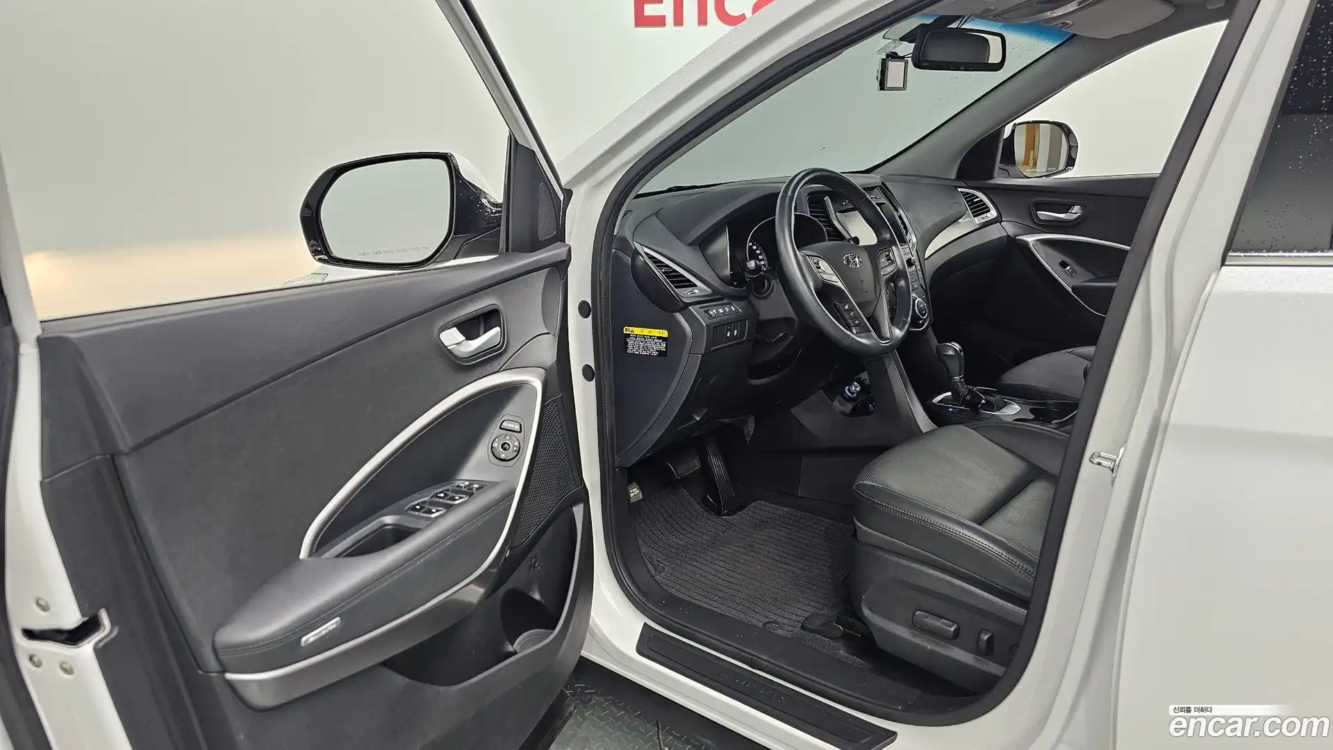 Santafe Hyundai 2017.1-INNER-010