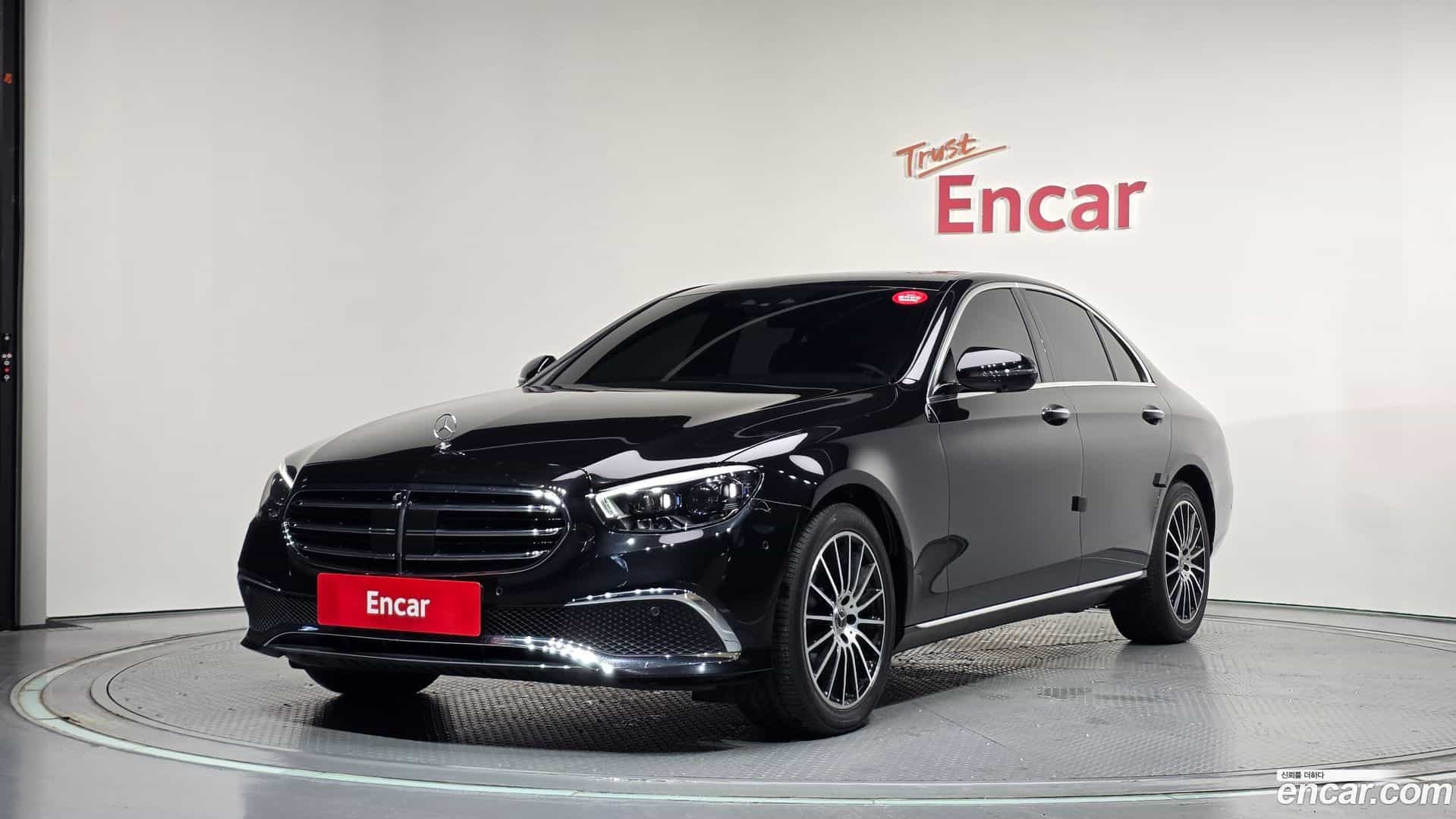 E-Class Mercedes-Benz 2022.3-OUTER-001