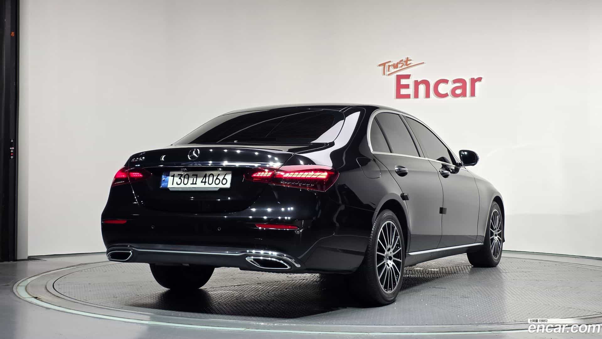 E-Class Mercedes-Benz 2022.3-OUTER-002