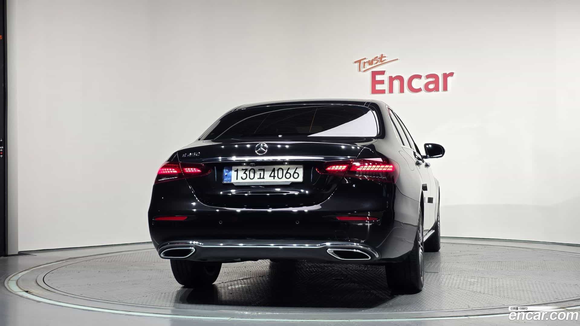 E-Class Mercedes-Benz 2022.3-OUTER-004