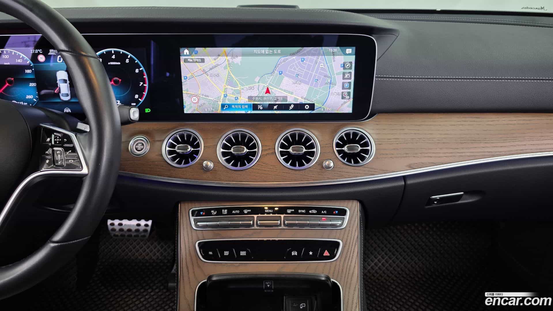 E-Class Mercedes-Benz 2022.3-OPTION-018