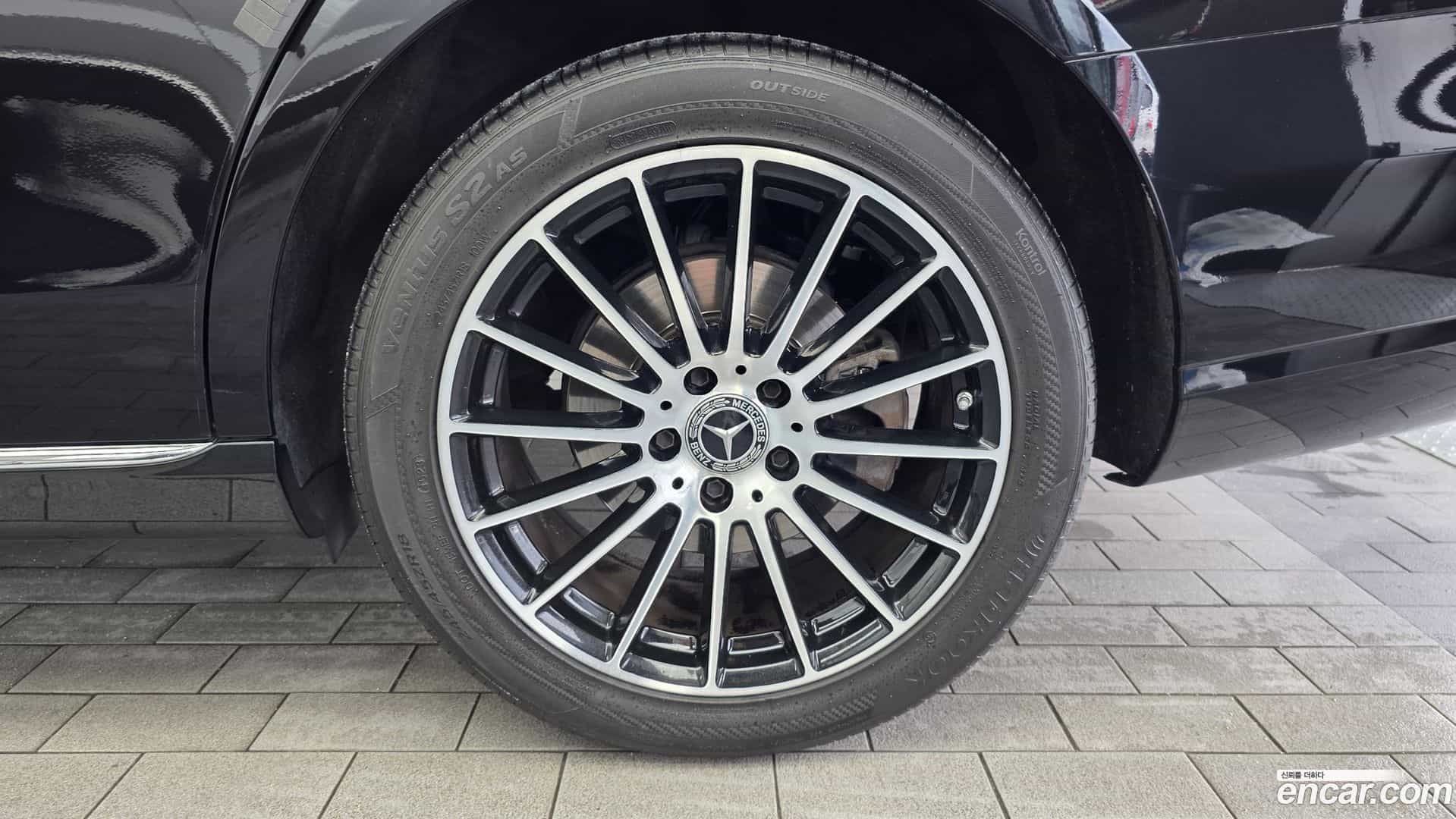 E-Class Mercedes-Benz 2022.3-OUTER-031